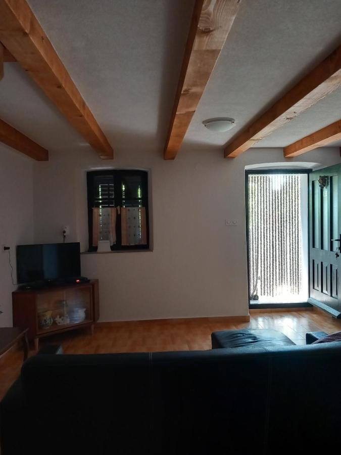 קרס Holiday Home Loznati מראה חיצוני תמונה
