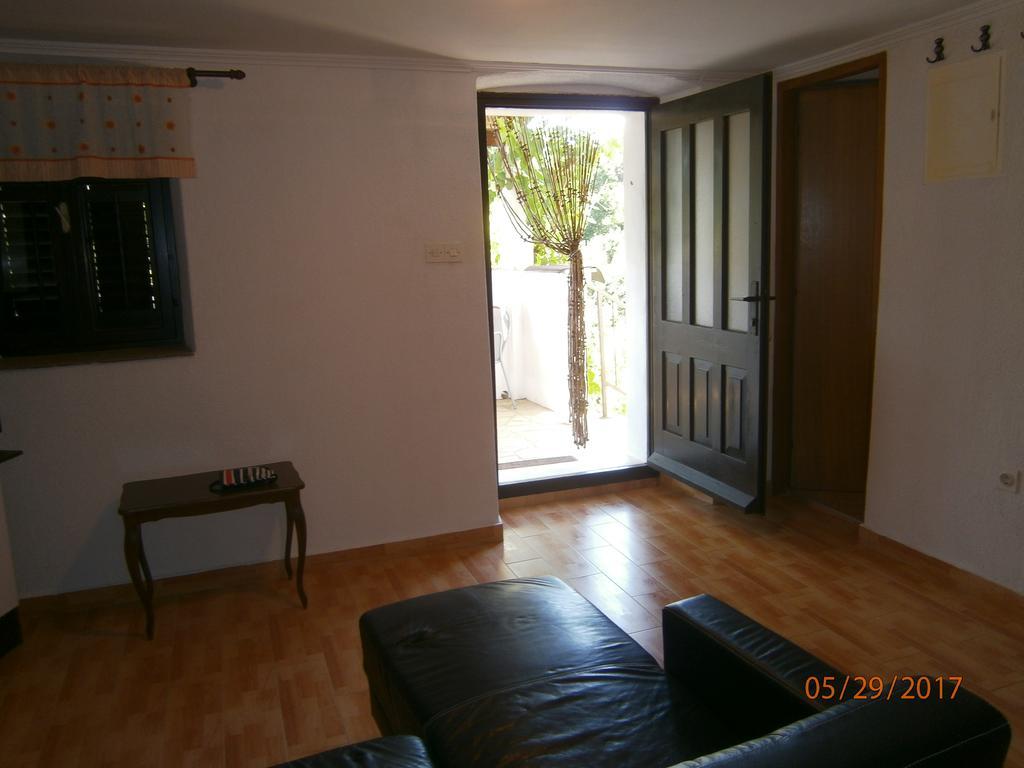 קרס Holiday Home Loznati מראה חיצוני תמונה